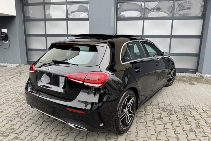 Sort Mercedes A200 d fra 2020
