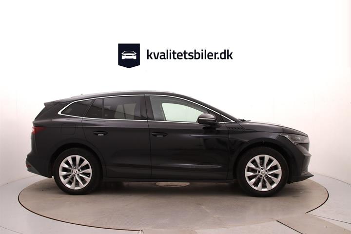 Sort Skoda Enyaq fra 2023