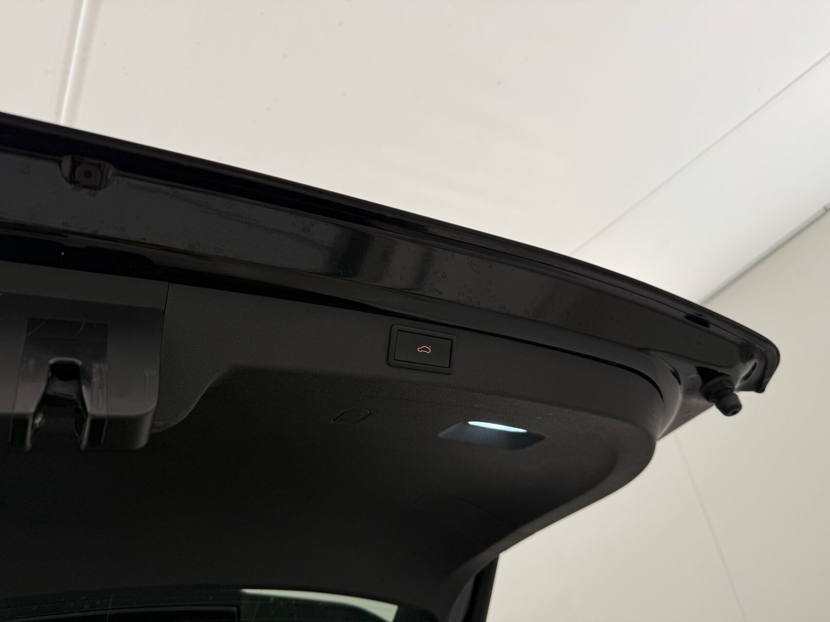 Sort Skoda Enyaq fra 2023