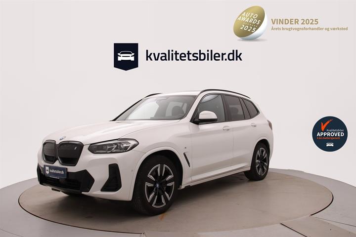 Hvid BMW iX3 fra 2023