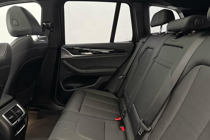 Hvid BMW iX3 fra 2023