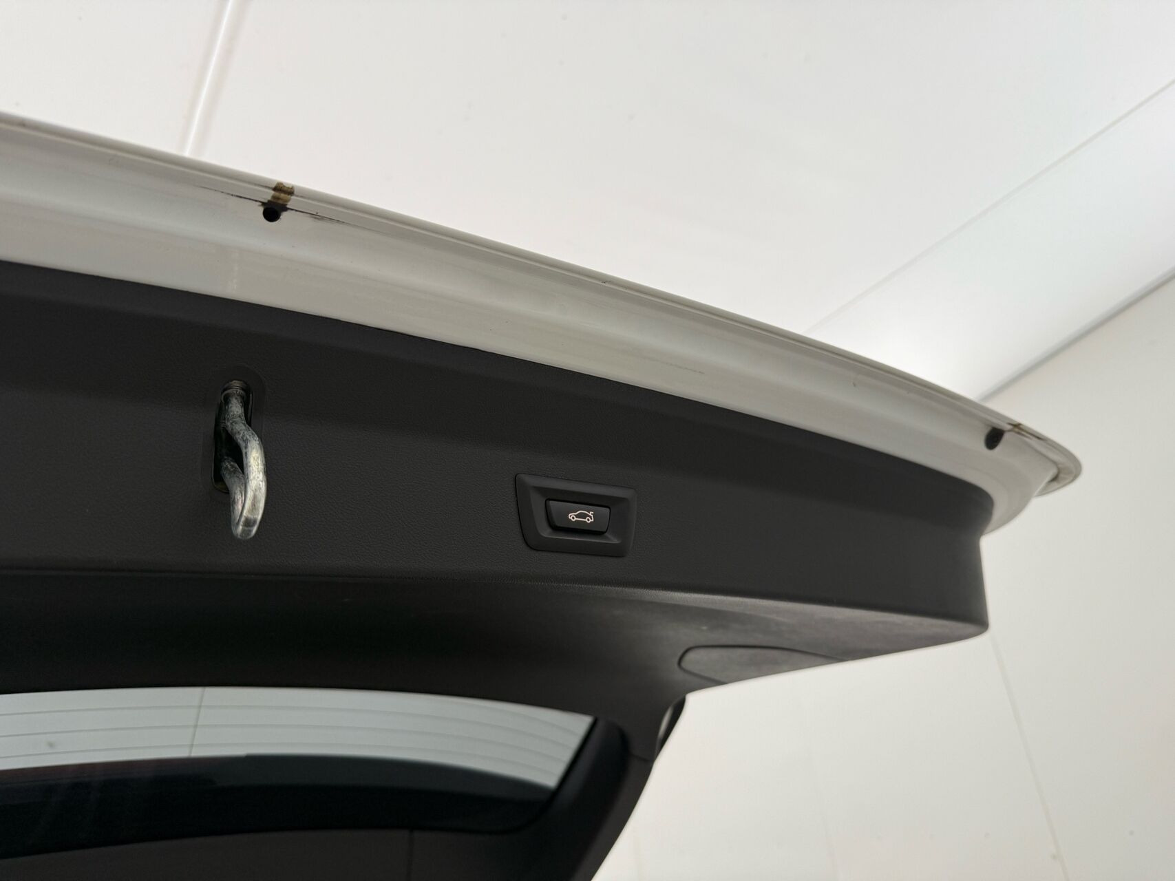 Hvid BMW iX3 fra 2023