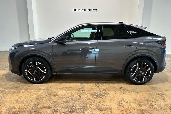 Sort Peugeot e-3008 fra 2025
