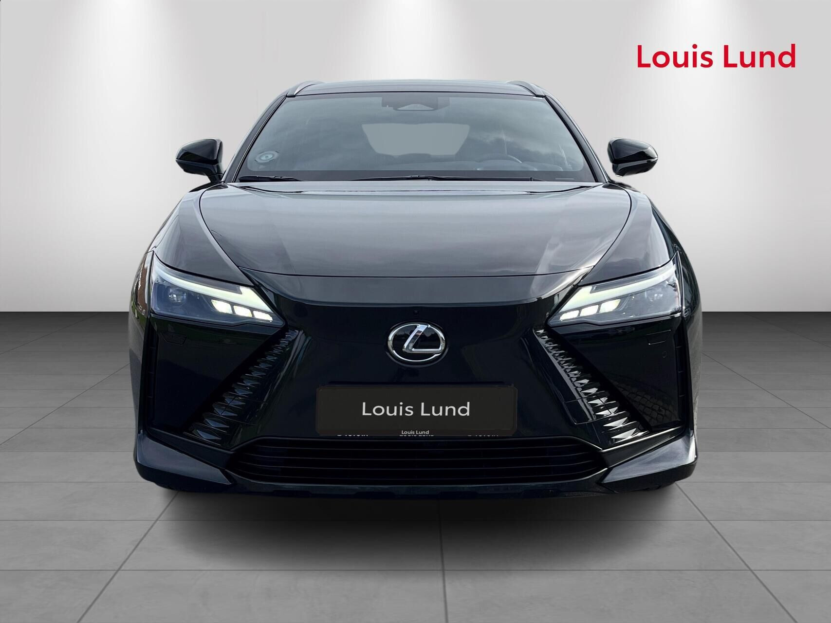 Sort Lexus RZ fra 2026