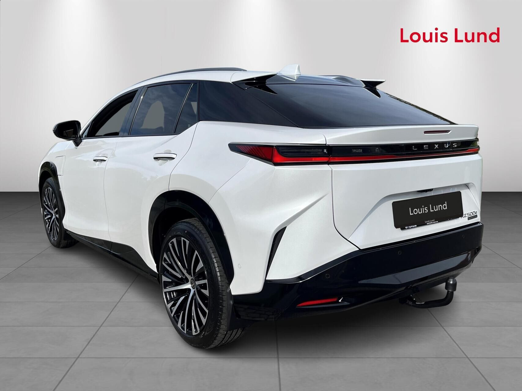 Hvid Lexus RZ fra 2026