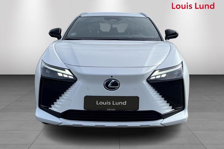 Hvid Lexus RZ fra 2026