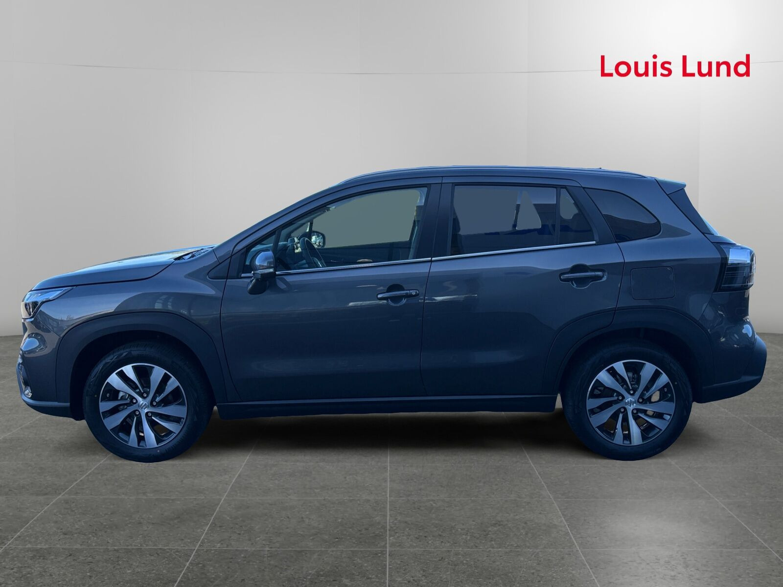 Grå Suzuki S-Cross fra 2026