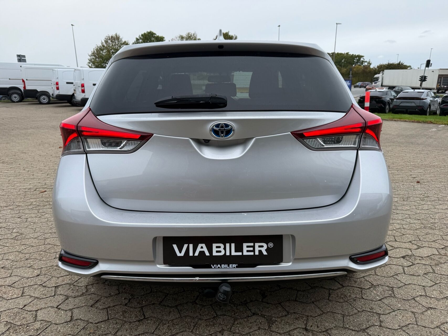 Sølv Toyota Auris fra 2016