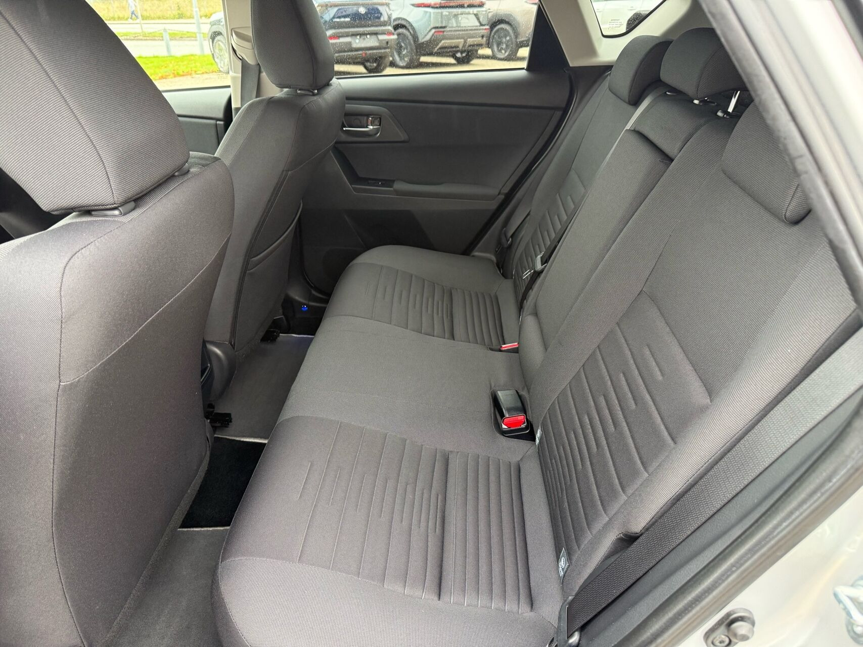 Sølv Toyota Auris fra 2016