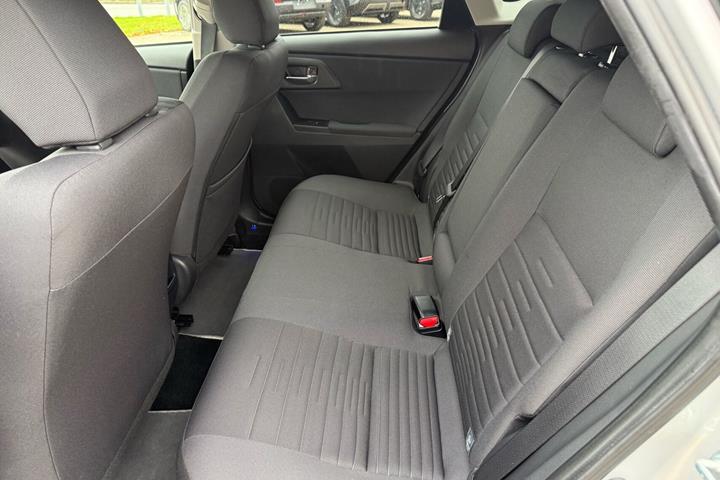 Sølv Toyota Auris fra 2016