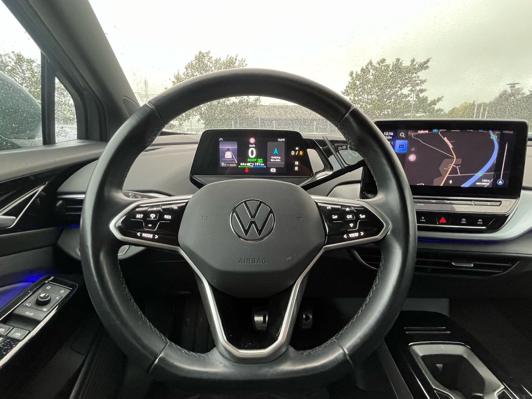 Grå VW ID.4 fra 2023