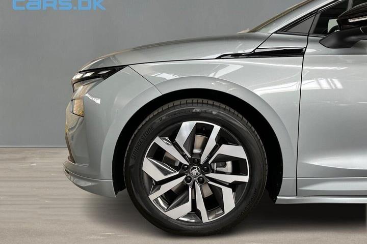 Sølv Skoda Enyaq fra 2026