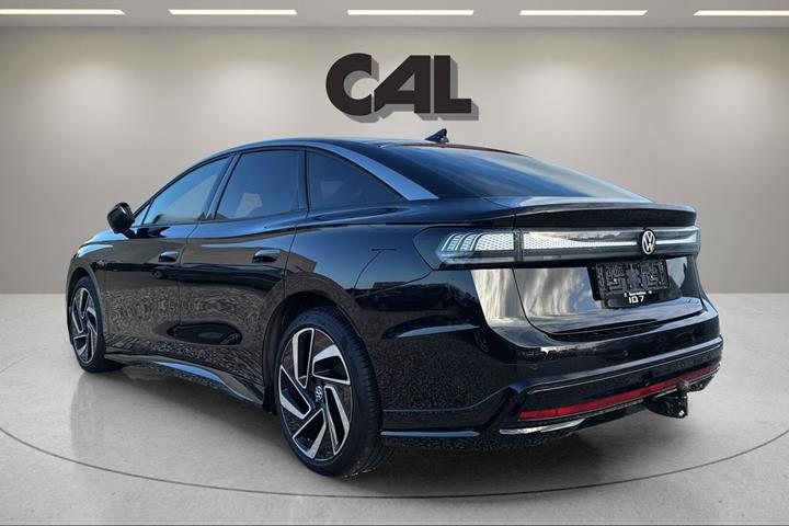 Sort VW ID.7 fra 2023