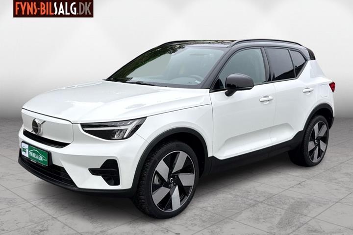 Hvid Volvo XC40 fra 2023
