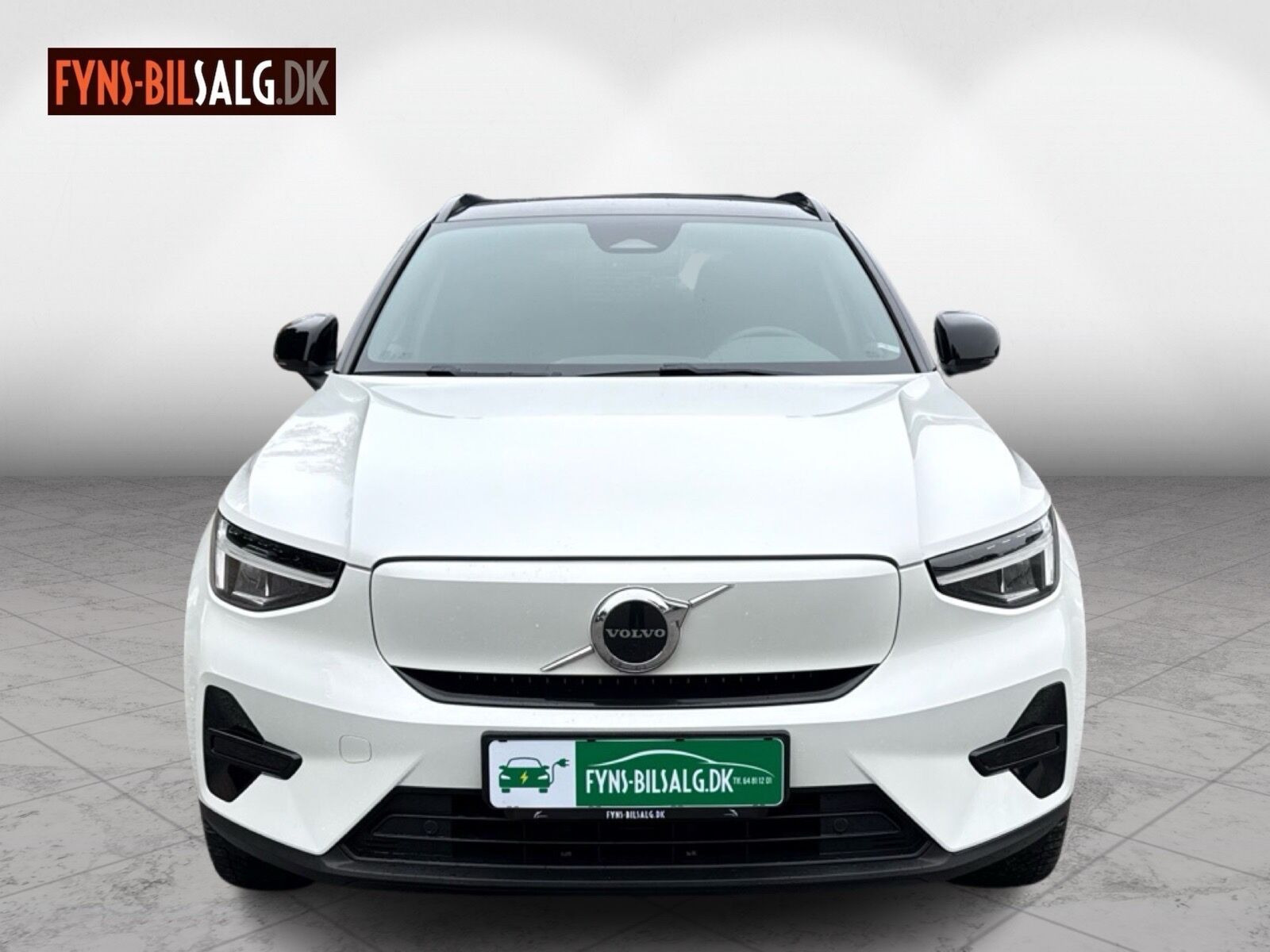 Hvid Volvo XC40 fra 2023