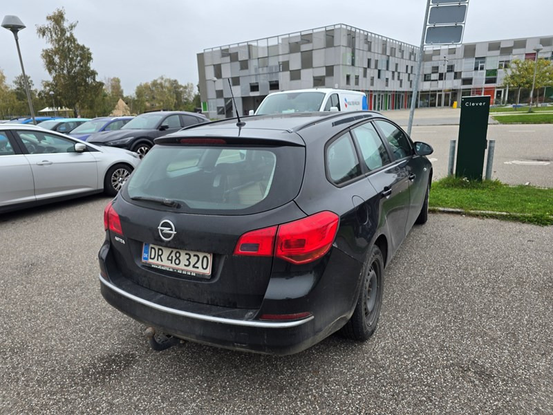 undefined Opel Astra fra 2016