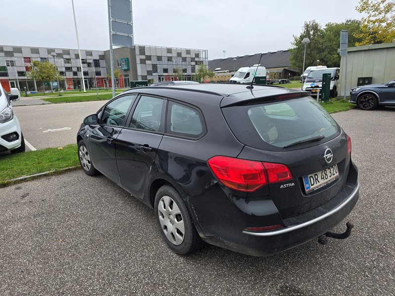 undefined Opel Astra fra 2016