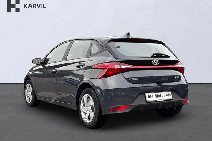 Grå Hyundai i20 fra 2021