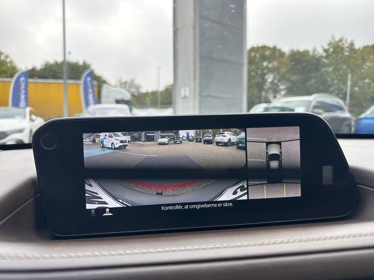 Rød Mazda CX-30 fra 2021