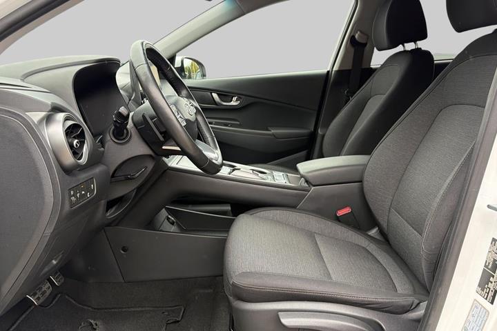 Hvid Hyundai Kona fra 2023