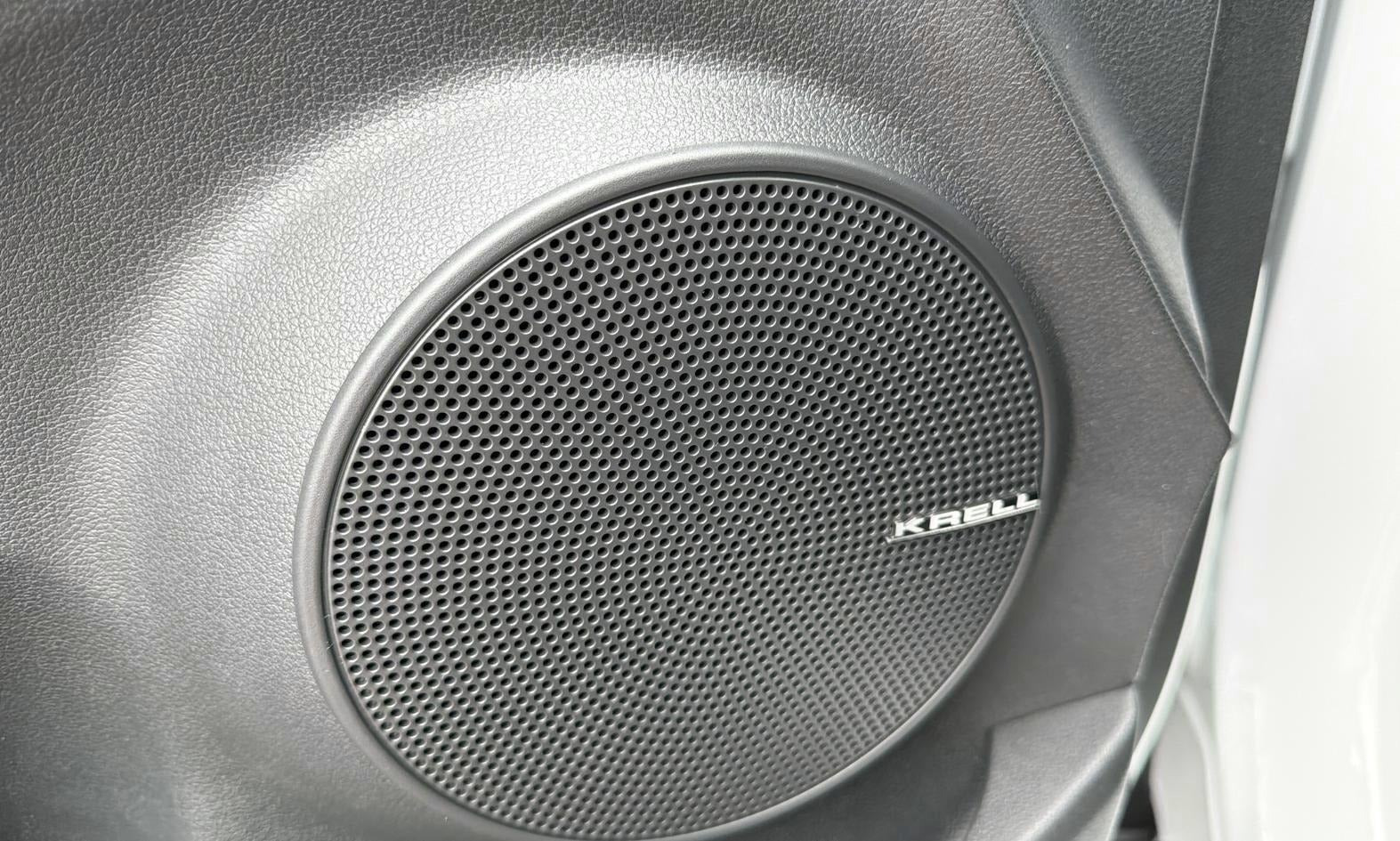 Hvid Hyundai Kona fra 2023