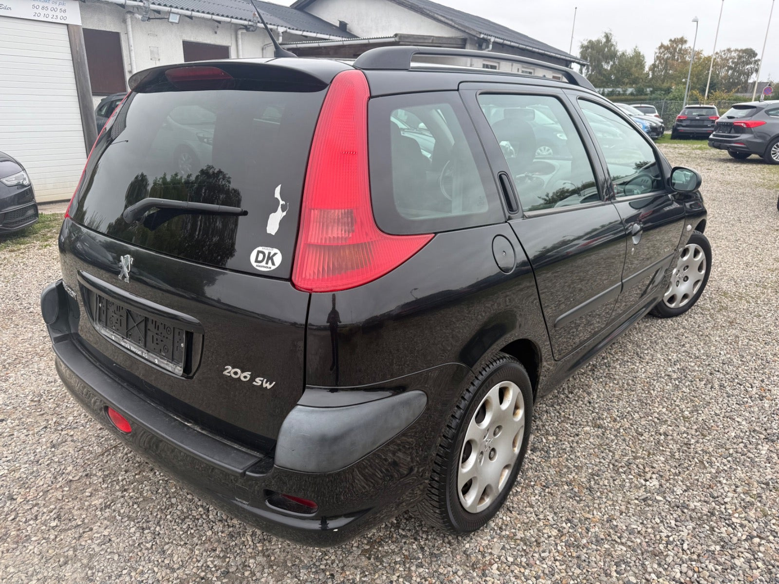 Sort Peugeot 206 fra 2003