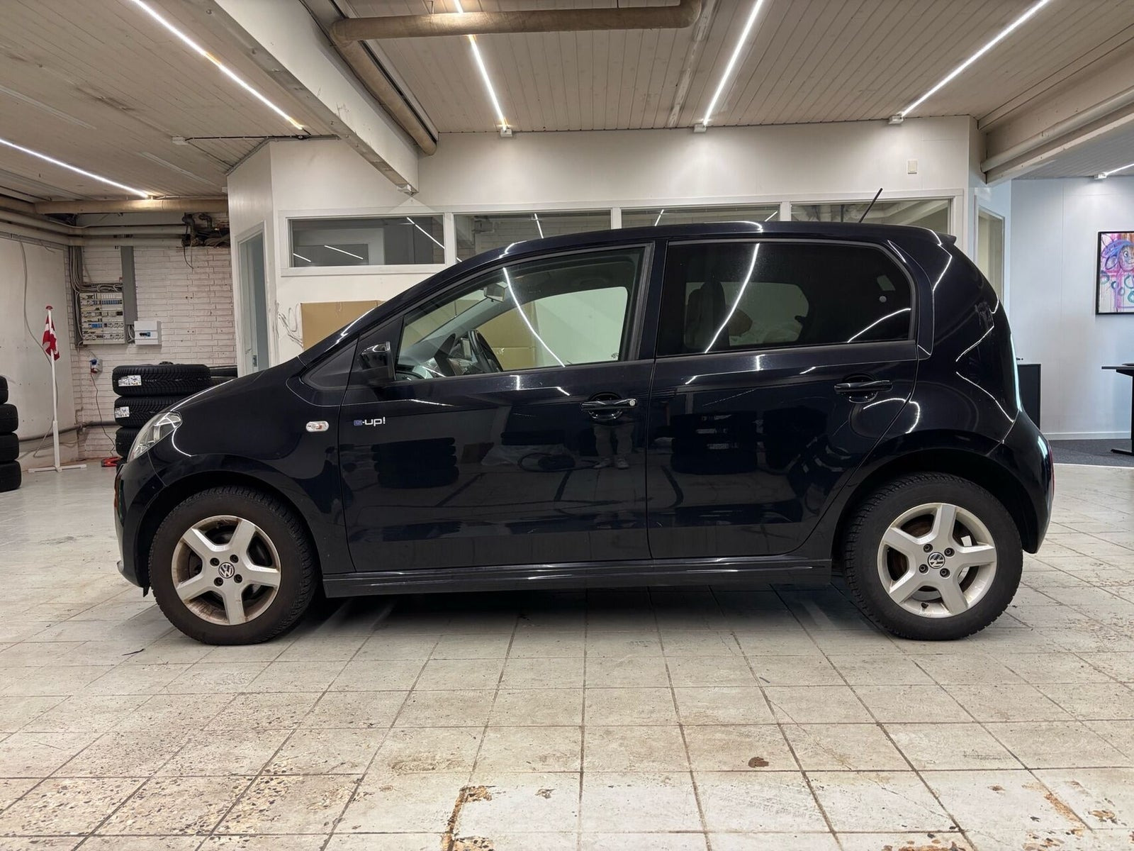 Sort VW E-UP! fra 2014