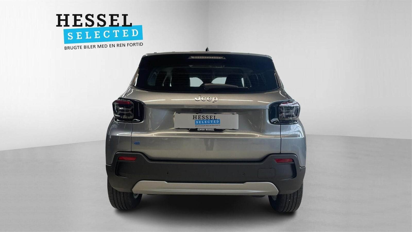 Grå Jeep Avenger fra 2025