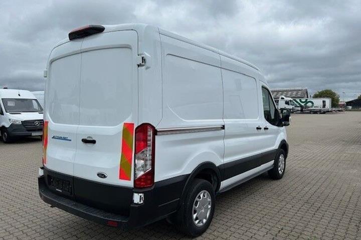 Hvid Ford E-Transit 390 L2 Van fra 2022