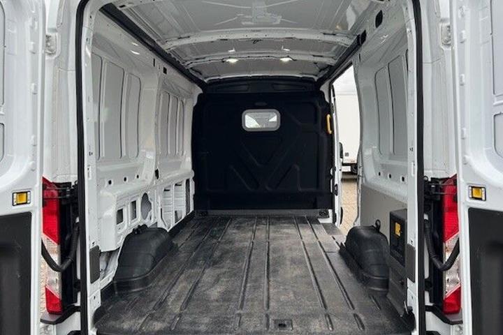 Hvid Ford E-Transit 390 L2 Van fra 2022
