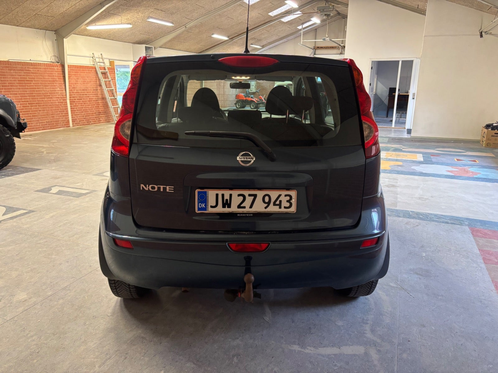 Blå Nissan Note fra 2011