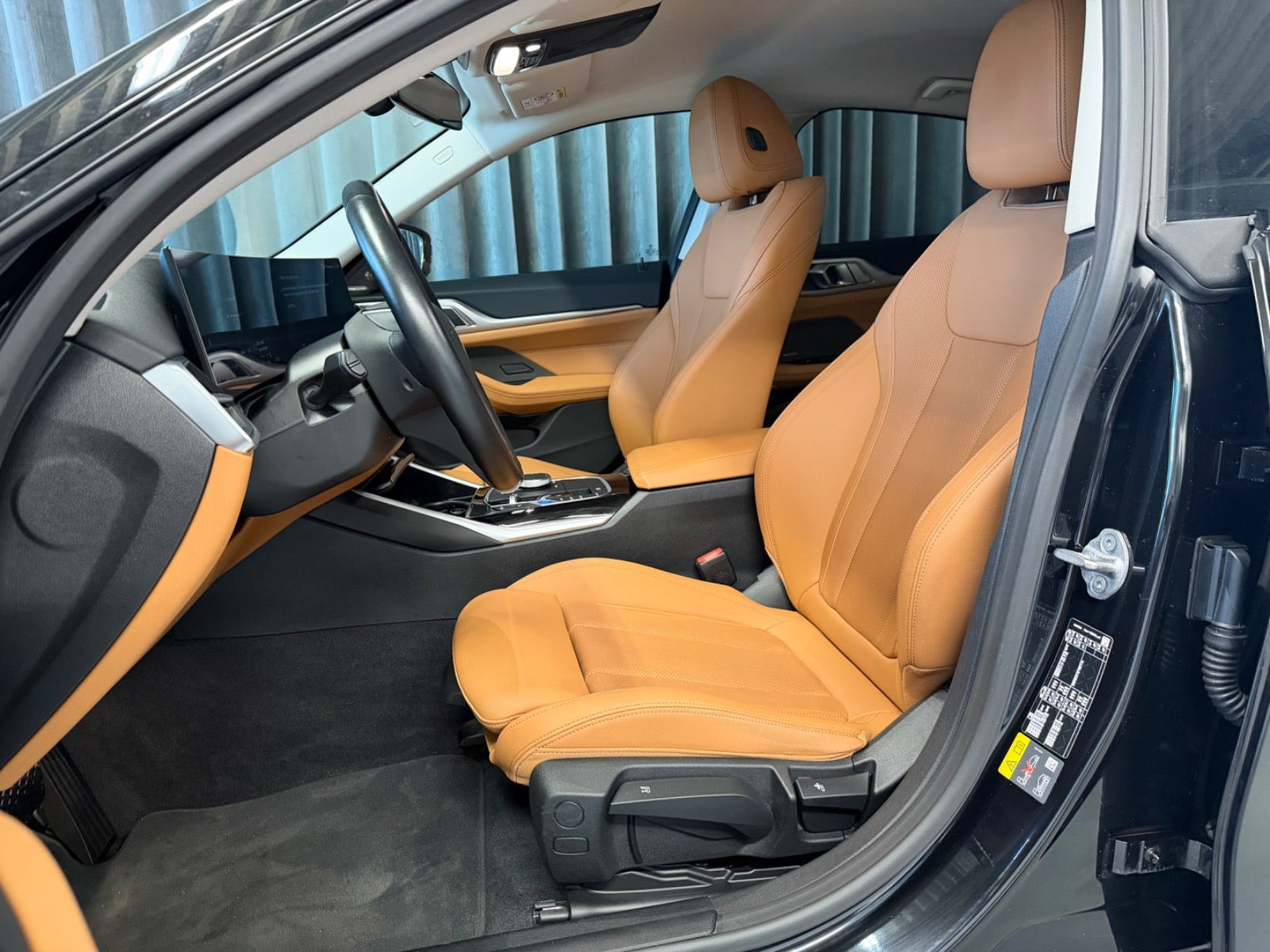 Sort BMW i4 fra 2023