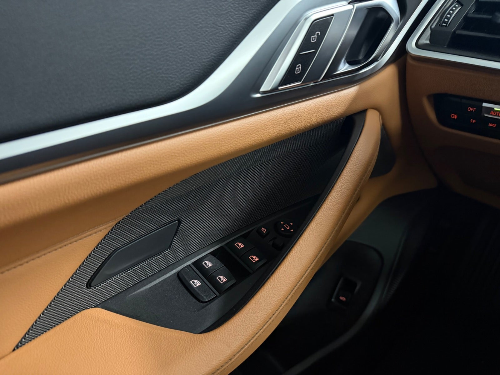 Sort BMW i4 fra 2023