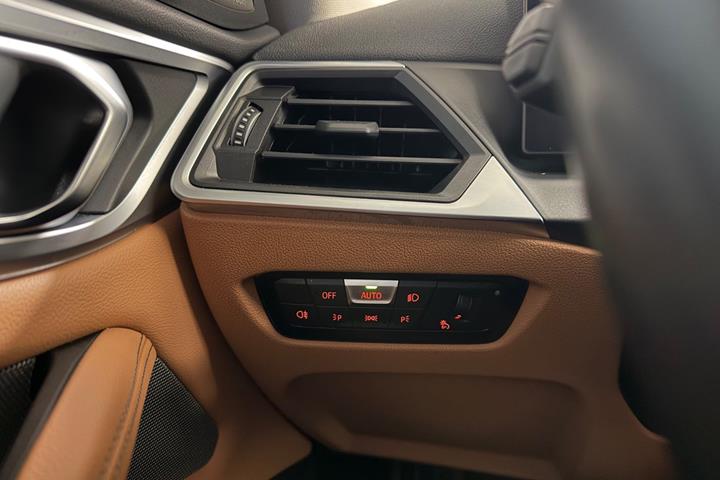 Sort BMW i4 fra 2023