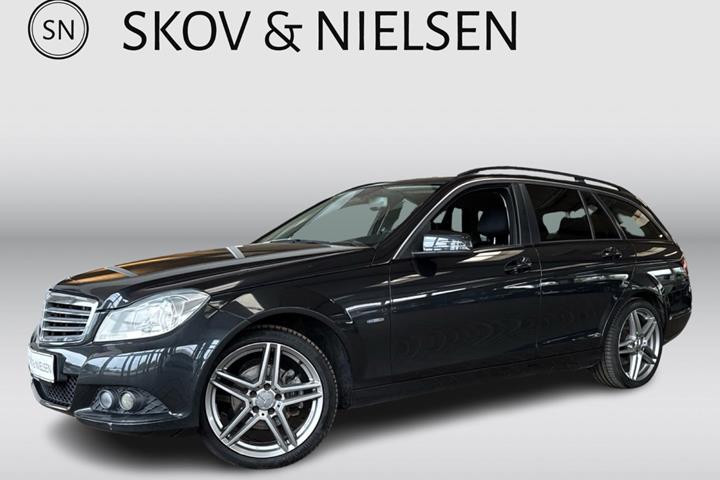 Grå Mercedes C220 fra 2011