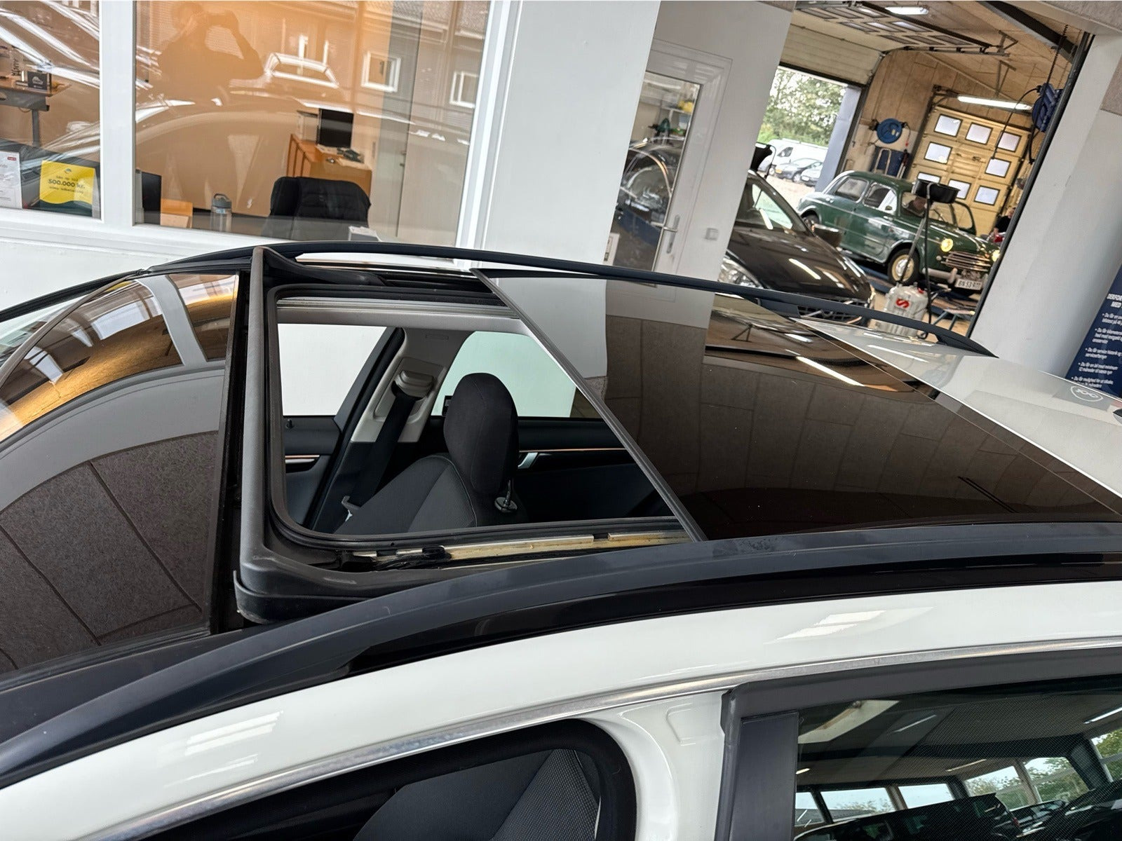 Hvid Mercedes C220 fra 2012