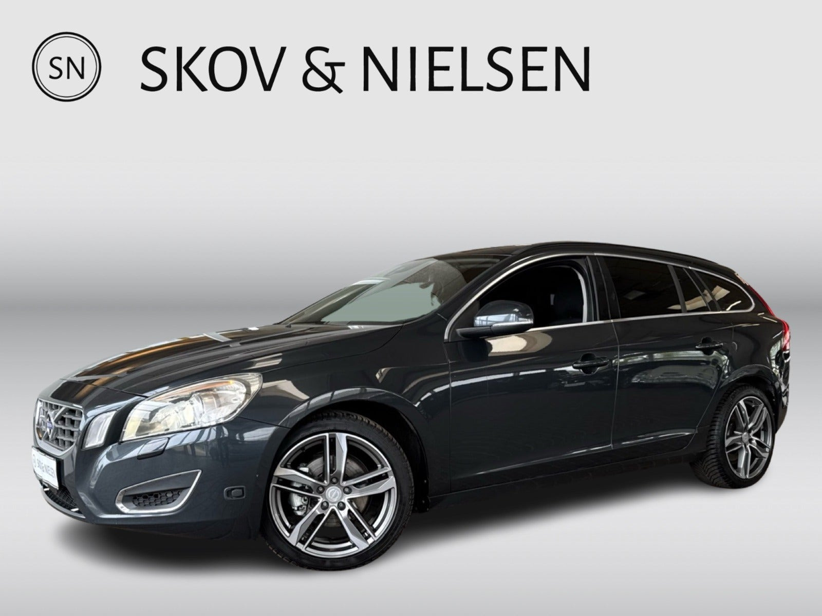 Volvo V60 1,6 T4 180 Momentum aut.
