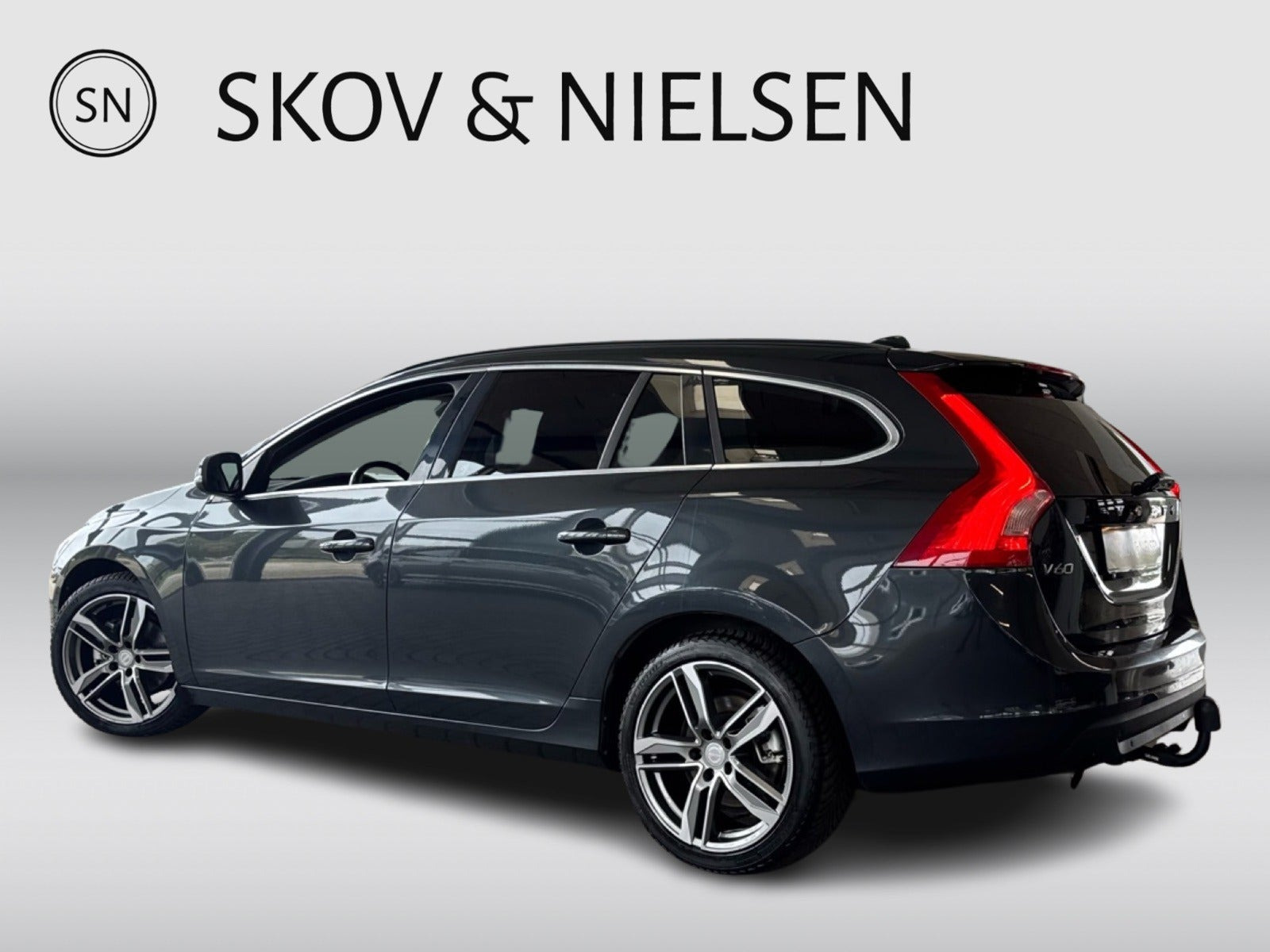 Blå Volvo V60 fra 2013