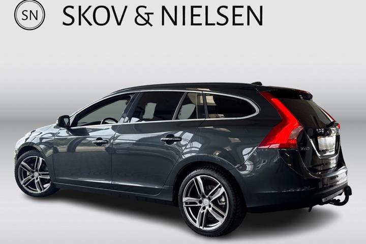 Blå Volvo V60 fra 2013