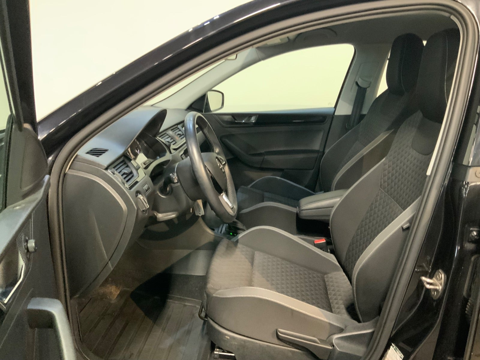 Sort Skoda Rapid fra 2019