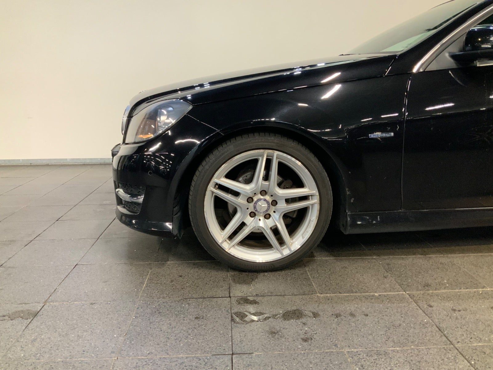 Sort Mercedes C250 fra 2011