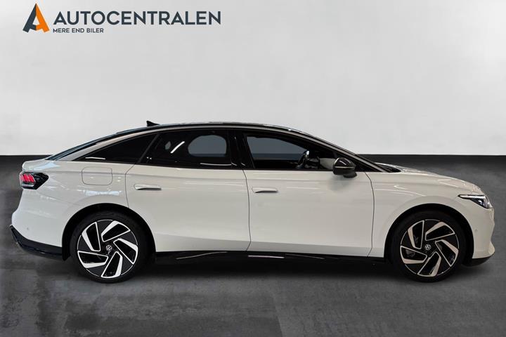 Hvid VW ID.7 fra 2024