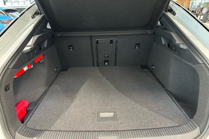 Hvid VW ID.7 fra 2024