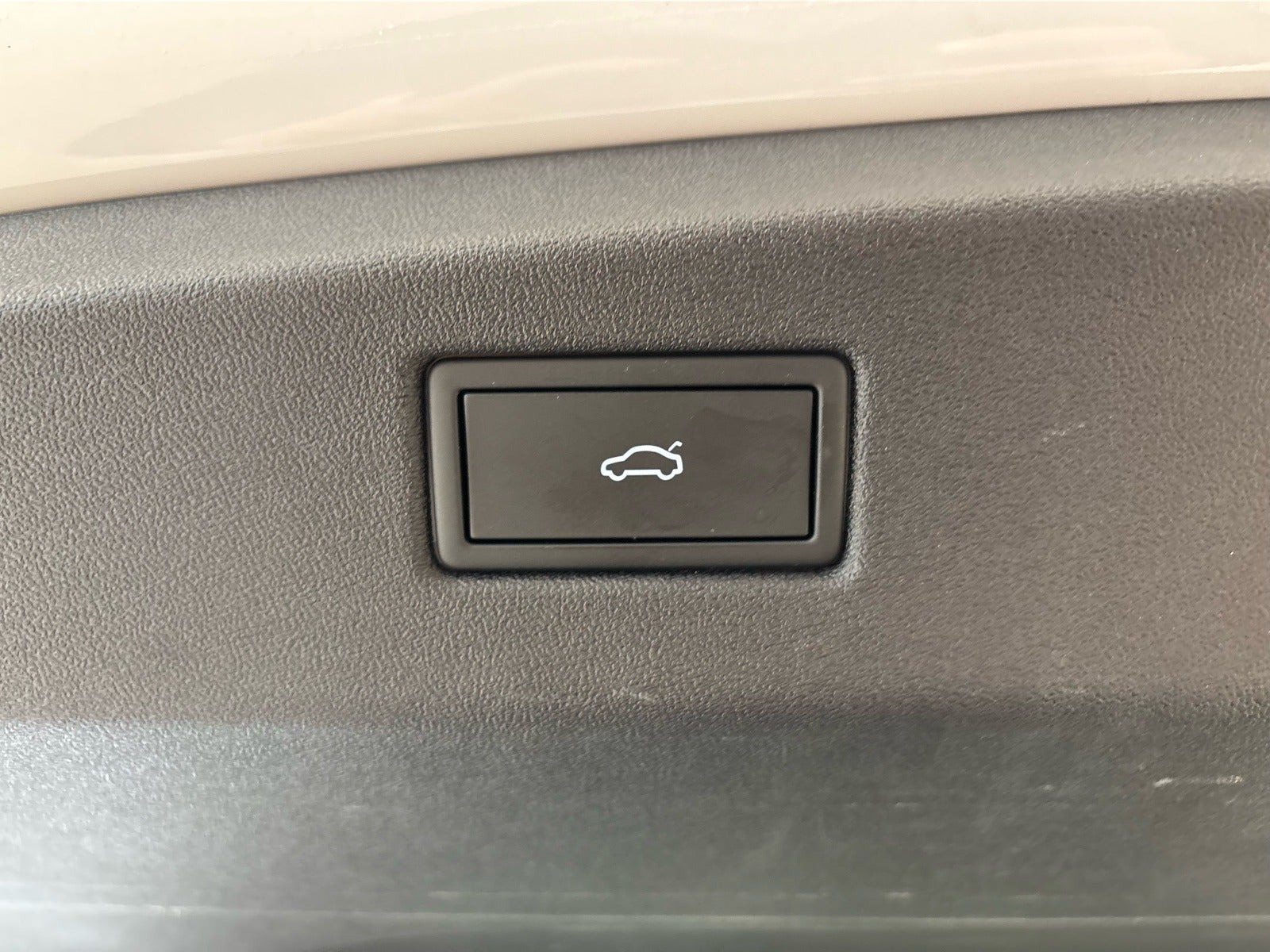 Hvid VW ID.7 fra 2024