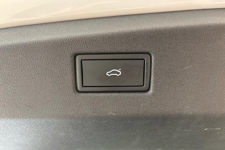 Hvid VW ID.7 fra 2024