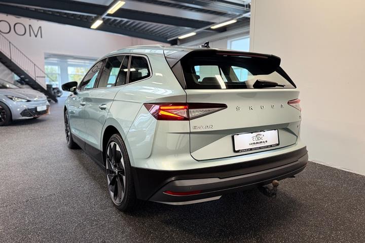 Grøn Skoda Enyaq fra 2023
