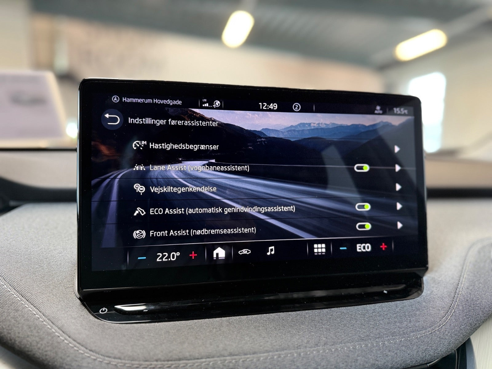 Grøn Skoda Enyaq fra 2023