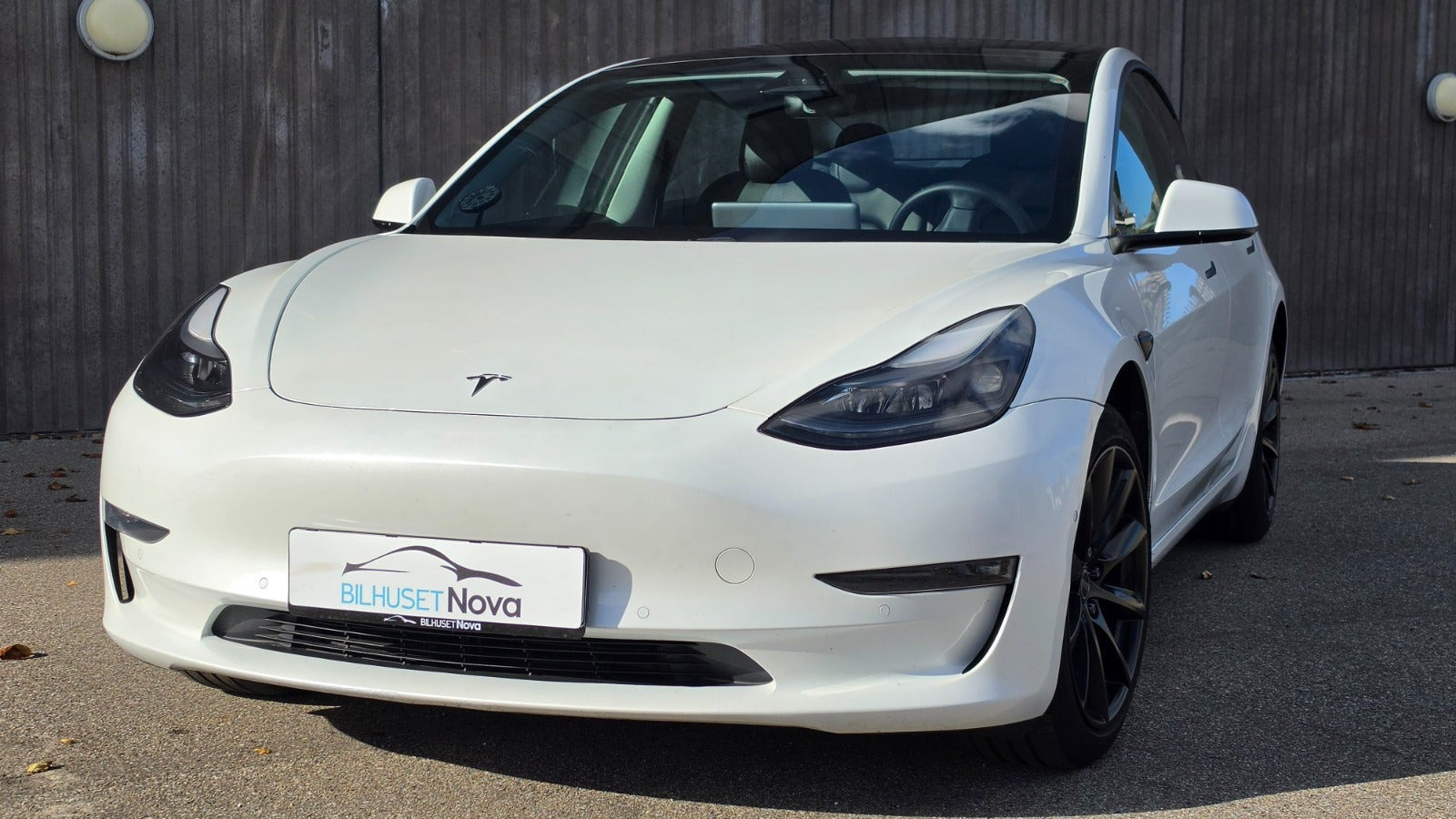 Tesla Model 3 Long Range AWD