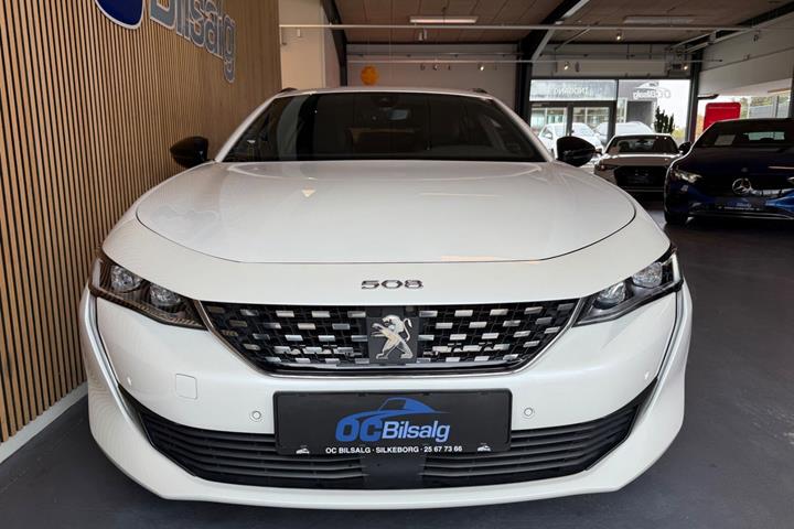 Hvid Peugeot 508 fra 2020