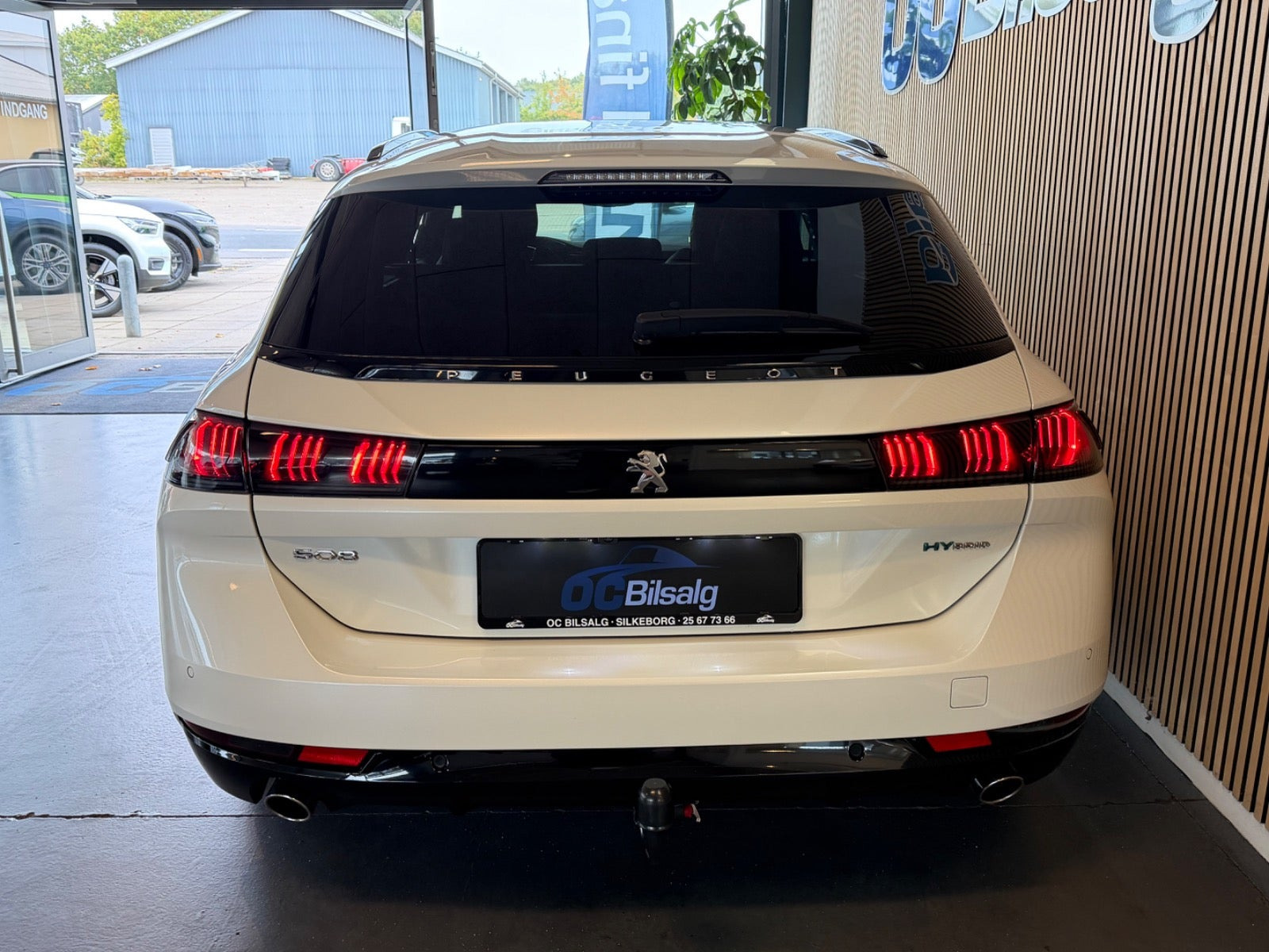 Hvid Peugeot 508 fra 2020